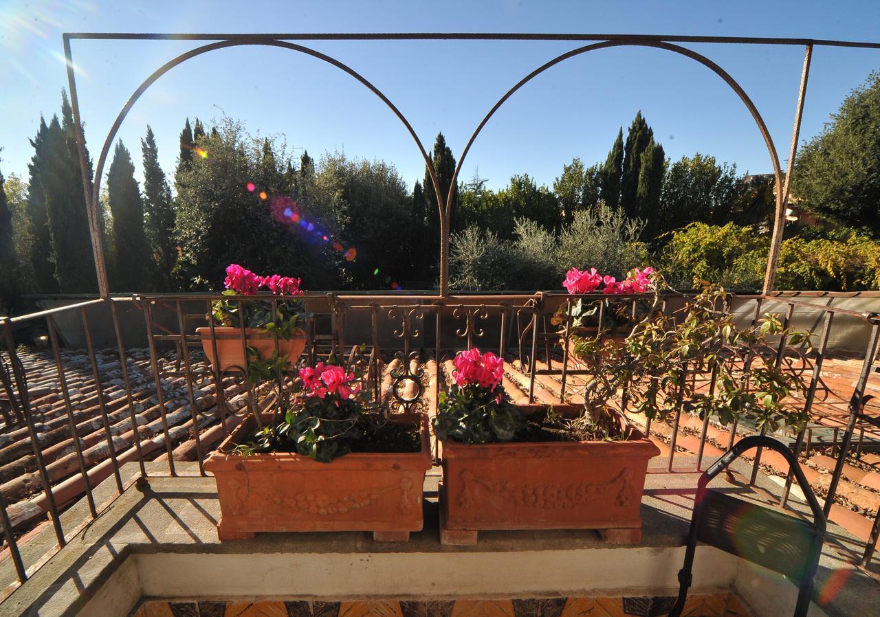 La Canonica Dei Fiori - Anna Fendi Country House Hotel Ronciglione  Eksteriør billede